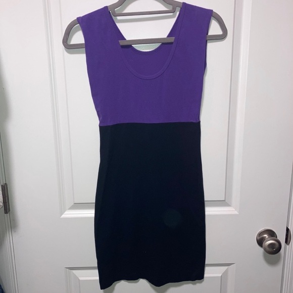AA Color Block Dress - Picture 3 of 4